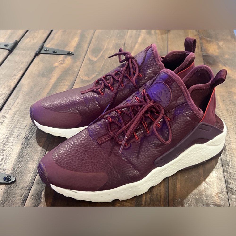 Women’s Nike Air Huarache Run Shoes, Maroon, Sz 9, 859511-600